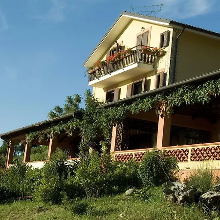 Azienda Agrituristica Salella *